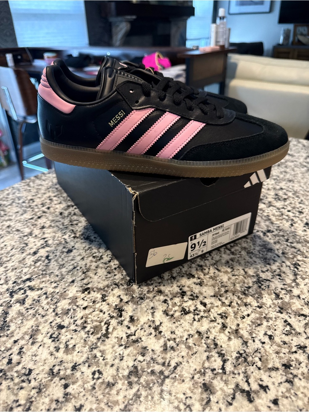 9.5 M 10.5 W adidas Samba Messi Black Sneakers with Pink Accents